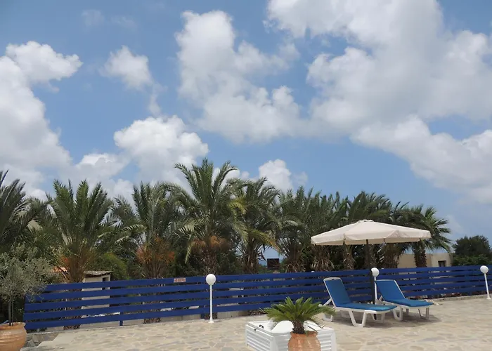 West End فندق بييا