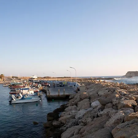 West End Hotel Peyia