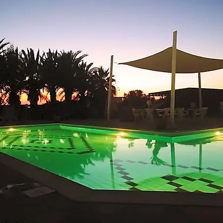 West End Hotel Peyia