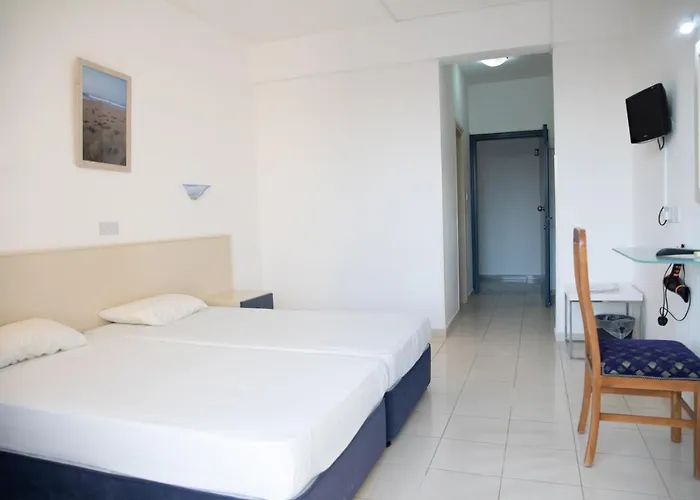 Hotel West End Pegeia