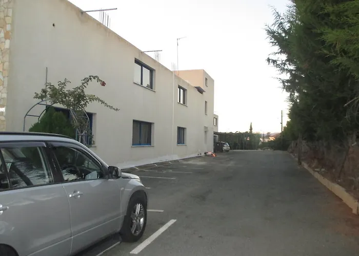 Hotel West End Pegeia